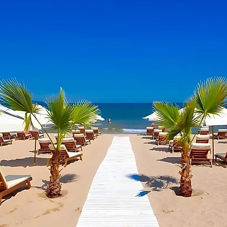 Golden Rainbow Vip מלון 5*