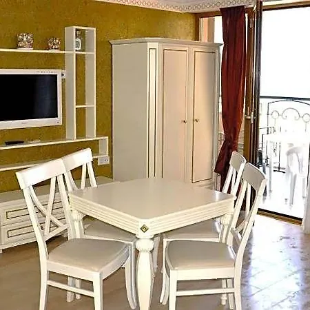 Golden Rainbow Vip 5* נסבר