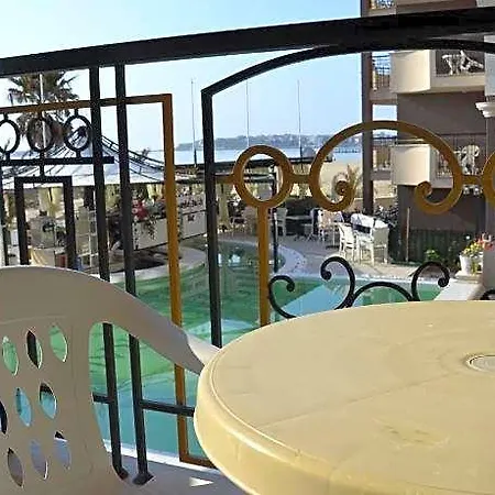 Hotel Golden Rainbow Vip