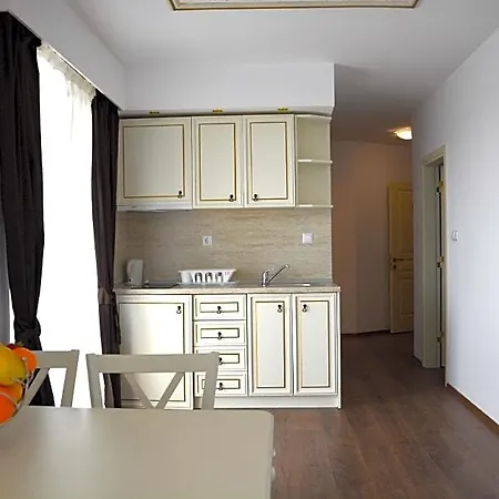Golden Rainbow Vip Hotel 3*